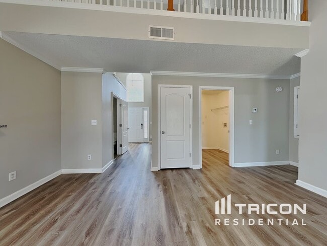 Photo - 130 Kyle Way