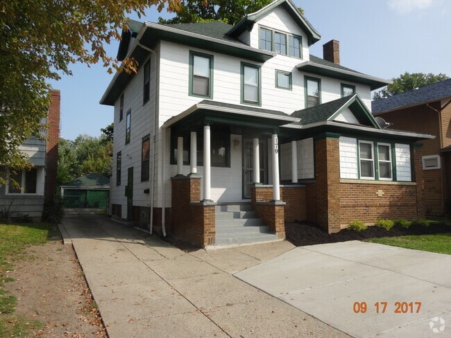 Building Photo - 179 Niagara Falls Blvd Rental