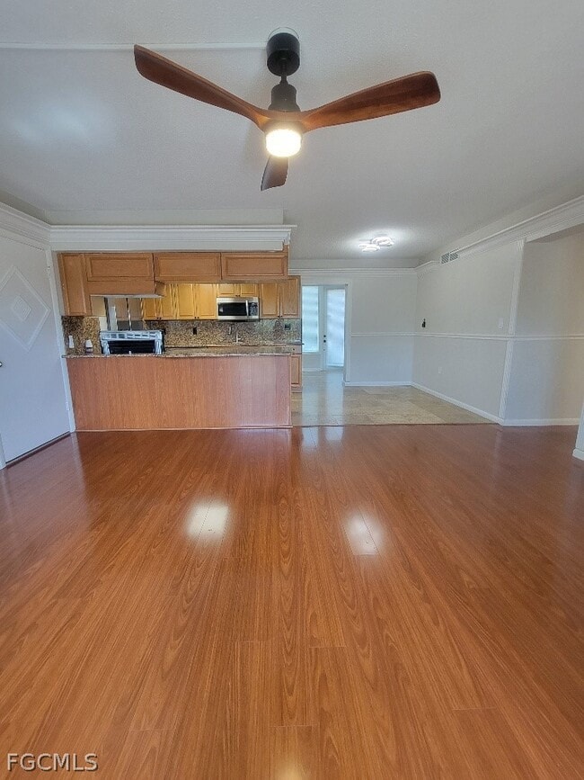 Photo - 1372 Archer St Unit 4