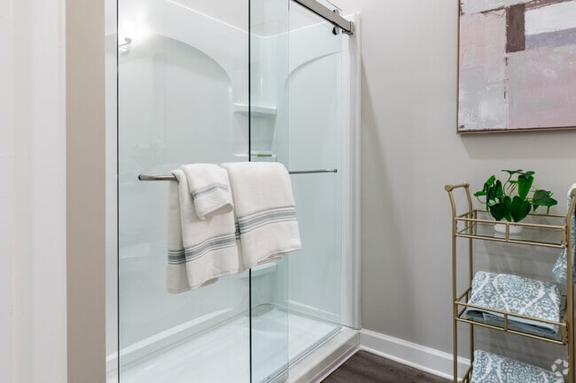 1BR, 1BA - 807SF (The Sierra)