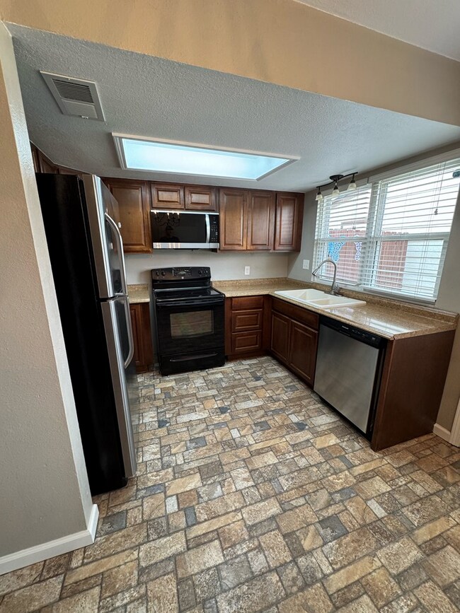 Photo - 1318 Harless Ave