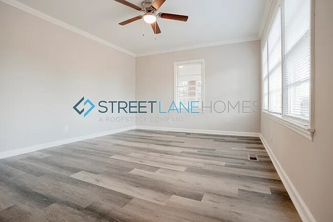 Photo - 2109 41st St