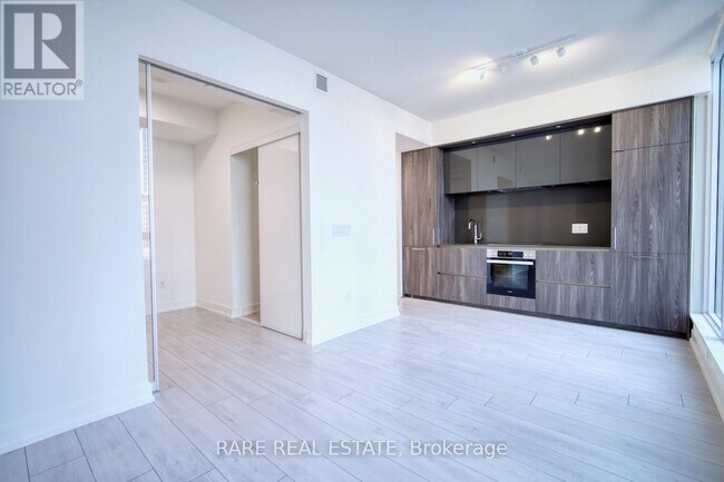 15 Mercer St Unit 619
