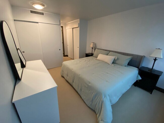 Photo - Harrison Towers East Unit 17D