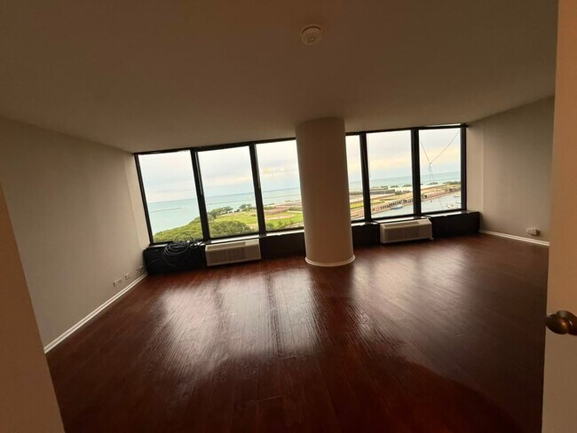 Photo - 505 N Lake Shore Dr