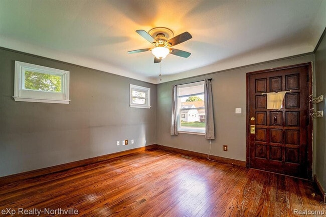 Photo - 17405 Anne Ave