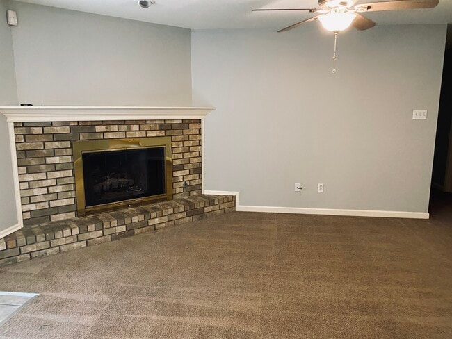 Photo - 19 Cedaridge Dr