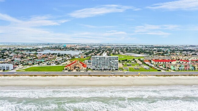 Building Photo - 7310 Seawall Blvd Unit 210 Rental