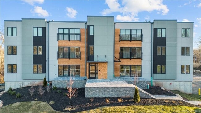 Building Photo - 245 E Main St Unit 2 Rental