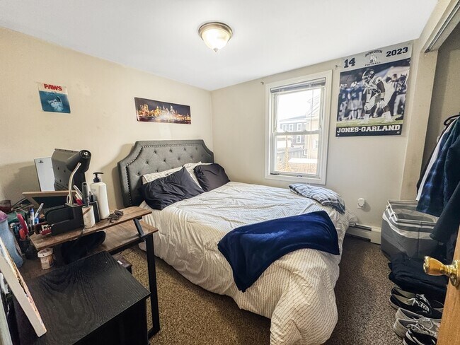 Photo - 125 Willow St