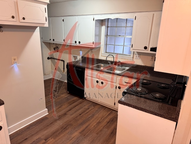 Photo - 3035 Greenbriar Cove W