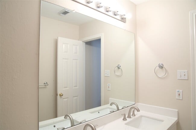 Photo - 4107 Amber Trace Ct