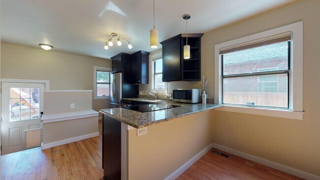 Photo - 3420 St Paul St