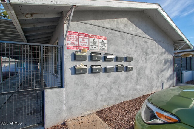 Photo - 210 E Jones Ave