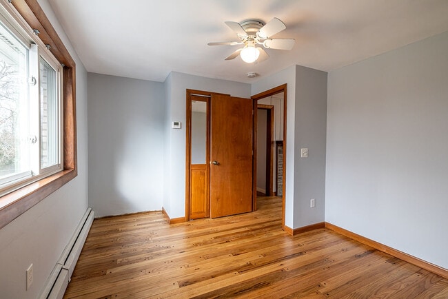 Photo - 4559 Makyes Rd
