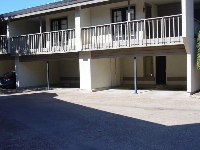 Photo - 9605 Walnut St Unidad 12106
