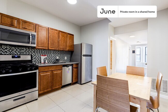 Room in Shared 4 bed/2 bath home in Prospect Lefferts Gardens