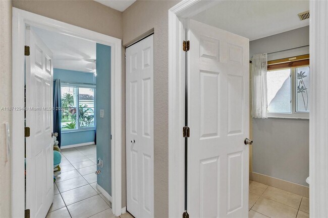 Photo - 1635 SE 20th Pl