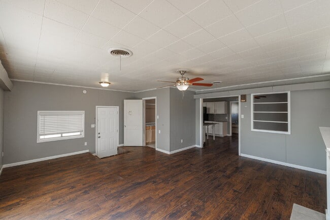 Photo - Short Term
Lease