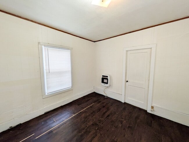 Photo - 810 Peach Ave