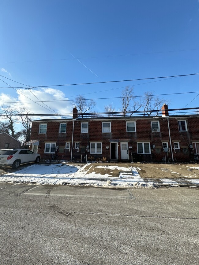 Photo - 122 Delaware Dr