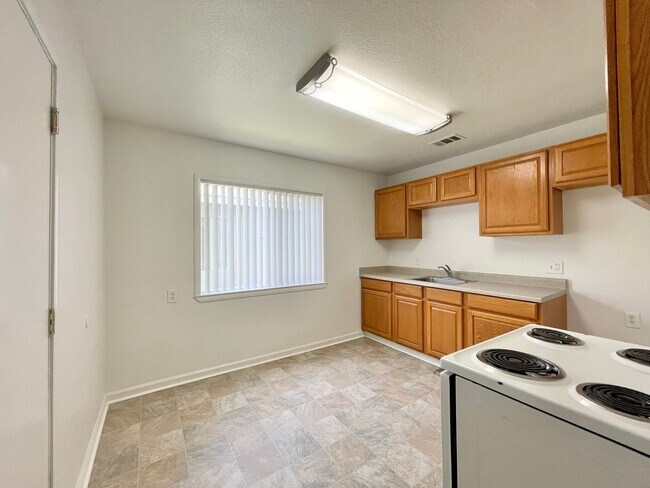 Photo - 700-702 Poplar Avenue Unidad 700