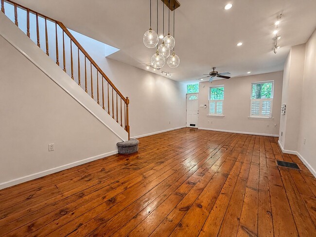Photo - Spacious 2BR Townhome with Private Backyard in Graduate Hospital