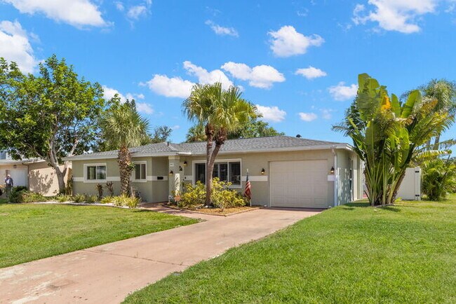 Photo - NEWLY RENOVATED Home For Rent in St Pete!