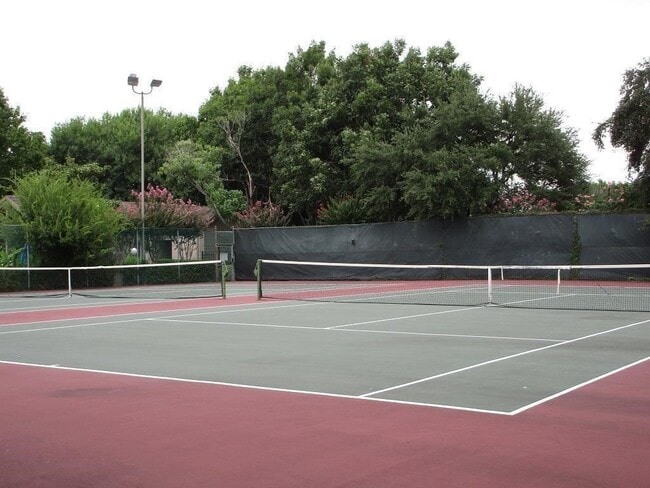 Photo - 10053 Westpark Dr Unidad 325