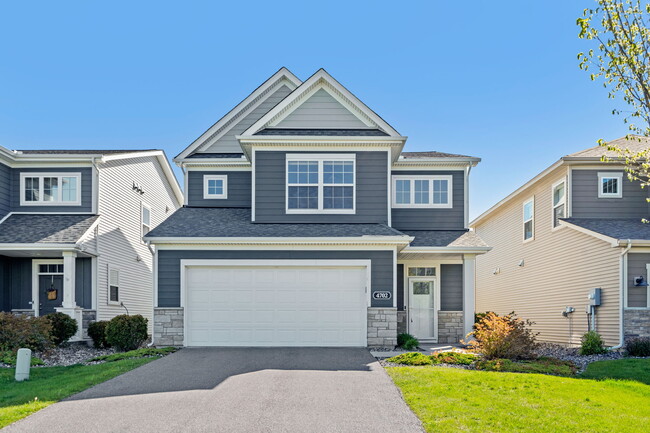 Building Photo - 4702 Cranesbill Rd