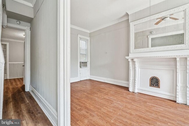 Building Photo - 2227 Page St Rental