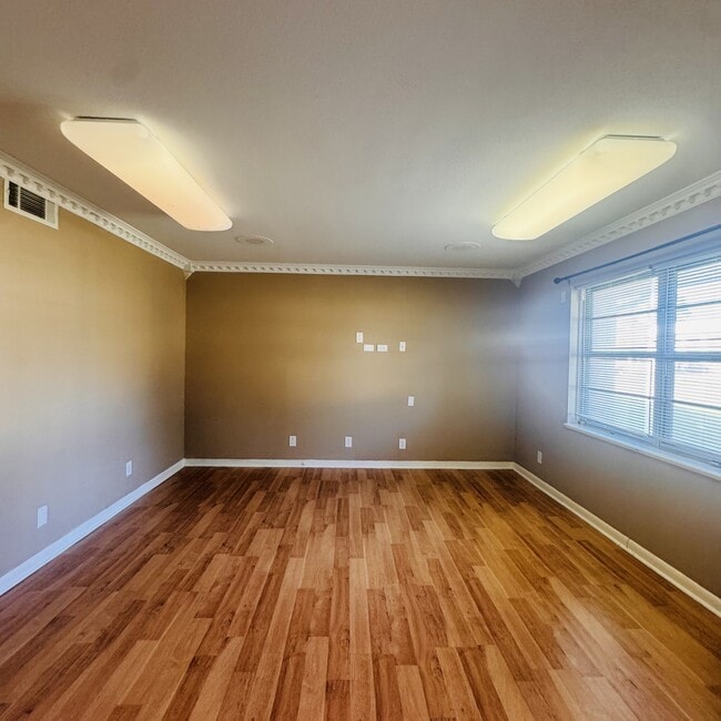 Photo - 3175 Sandalwood Dr