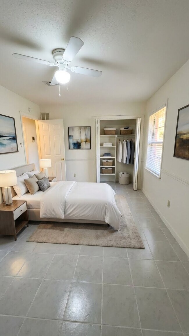 Photo - 3901 Woodrow Dr