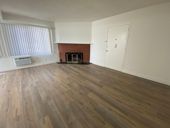 Photo - 5230 Vesper Ave Unidad 07