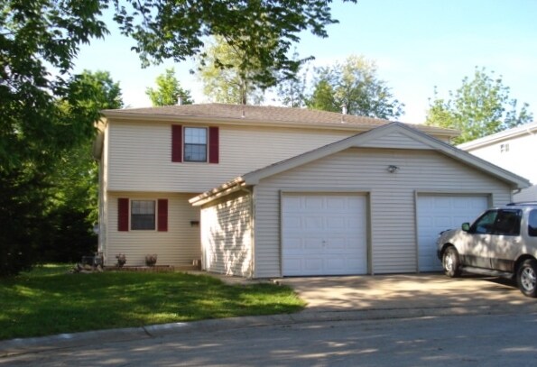 Photo - 7838 W 61st Ter