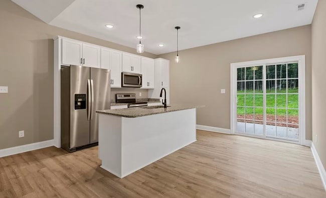 Photo - 2785 Cedrus Avenue - NEW RESIDENT PRICING! REDUCED BY $100/MO!