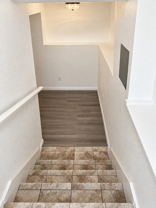 737 16th St Unit 737 B