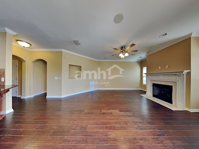 Photo - 300 Dunnwood Loop