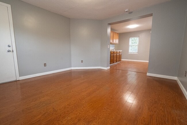 Building Photo - 3 Witherbee Terrace Unit C Rental