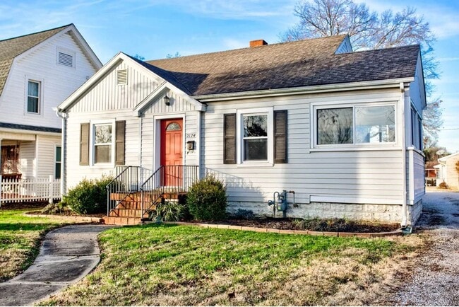 Photo - 2174 Washington Ave