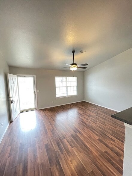 Photo - 1132 Nelson Dr