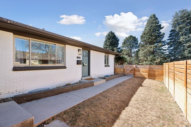 Building Photo - 3310 Ivy St Rental