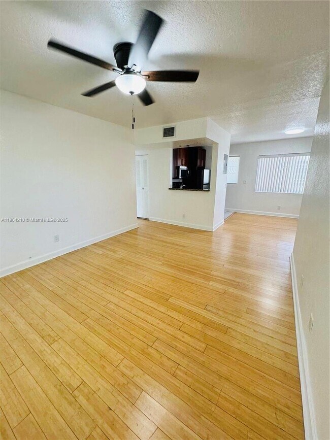 Photo - 350 84th St Unit 6