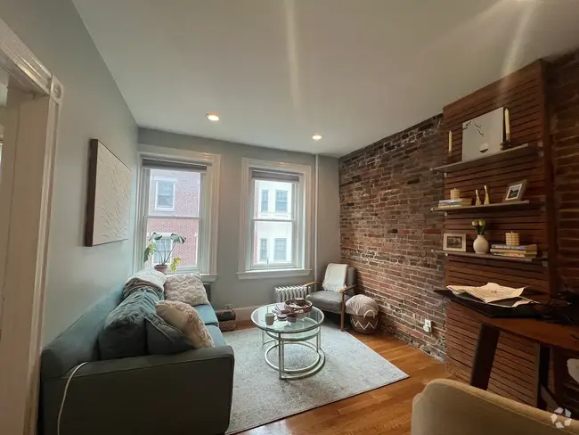 Building Photo - 69 Joy St Rental