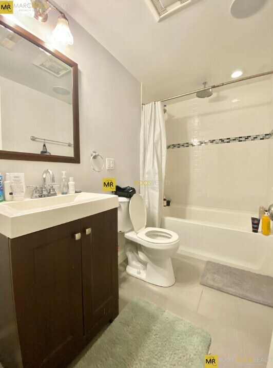 Photo - 733 Parker St Unit 1