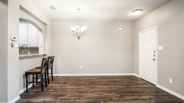 Photo - 3213 Carlisle St