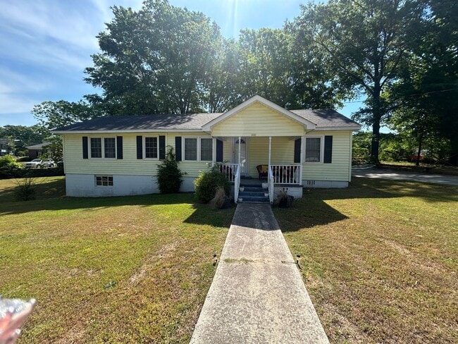 Building Photo - 110 Martin St