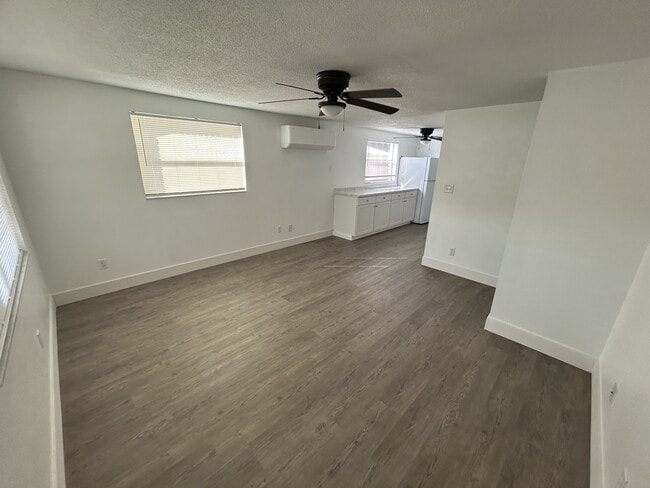 Photo - 5446 Lisa Cir Apartments