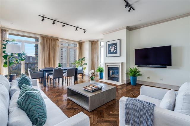 Building Photo - 3505 Turtle Creek Blvd Unit 10E