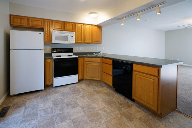 Photo - 17 Silver Creek Dr